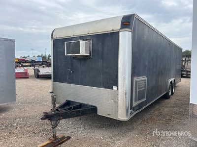 1997 Southwest UNITED 28 ft T/A Remorque fermée