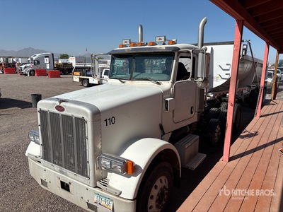 2006 Peterbilt 378 8x4 Tri/A Dagcabine Trekker