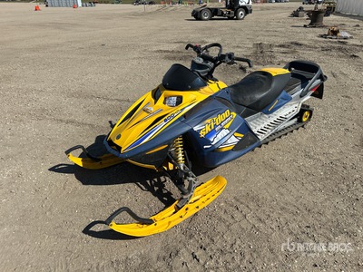 2005 Ski-doo Summit 800 Vehículo para la nieve