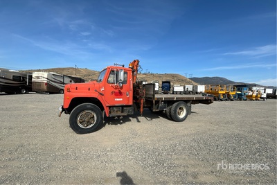 1980 Hiab 550 7150 lb Knuckle Boom on 1980 International 1954 4x2 Kranwägen