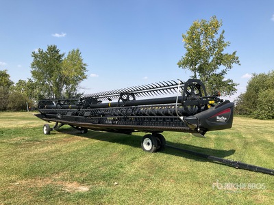 2017 MacDon FD75 40 ft Flex Draper Combine Header