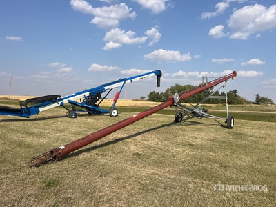 1996 Sakundiak HD8-1600 8 in x 52 ft Grain Auger