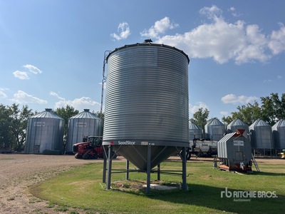 Westeel +/- 2500 bu 4 Ring Hopper Grain Bin