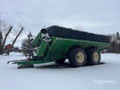 2015 Brent 2096 1000 bu T/A Grain Cart
