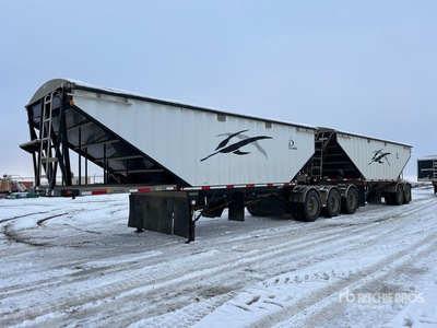 2013 Lode King Prestige Super B-Train Remolque de granos