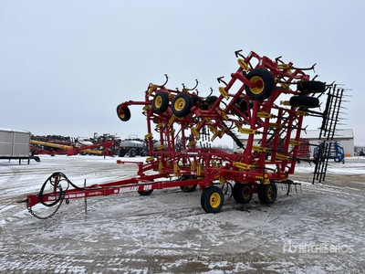 2017 Bourgault 8910 60 ft Cultivator