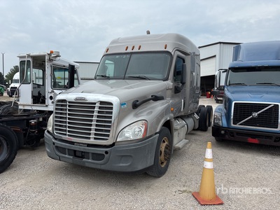 2016 Freightliner Cascadia 125 6x4 T/A Sleeper Truck Tractor (Inoperable)