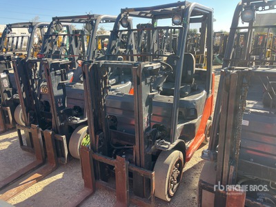 Toyota 8FGCU25 4350 lb Montacargas