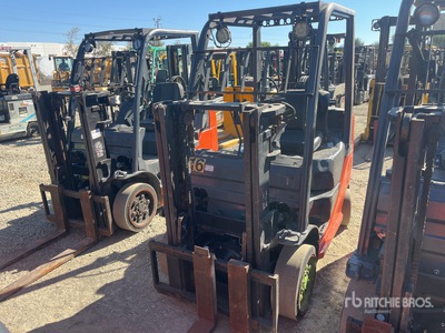 Toyota 8FGCU25 4350 lb Montacargas