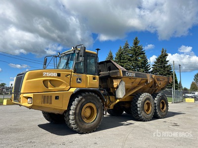2006 John Deere 250D Knickgelenkter Muldenkipper
