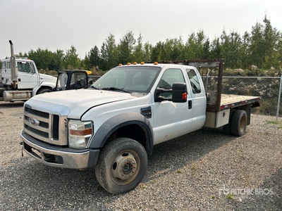 2010 Ford F-450 4x4 Extended Cab Table Top Truck (Inoperable)