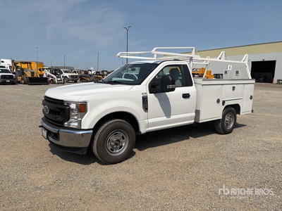 2022 Ford F-250 XL 4x2 Camion utilitaire