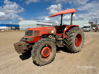 2008 Kubota ME9000 Trattore agricolo 4RM