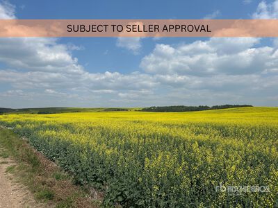 North Battleford, SK NW 12-46-15-W3  PID 12851331, 129116662 158.11 +/- Acres on Title Grunty rolne
