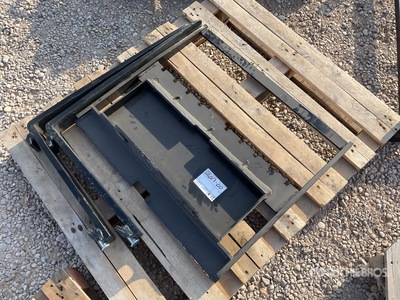 2025 GIYI GY-XHC Mini Skid Steer Forks (Unused)