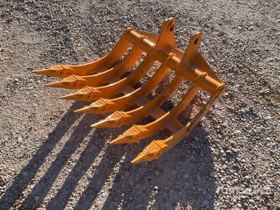 2025 GIYI Fit to cat 305 teeth Excavator Rake (Unused)