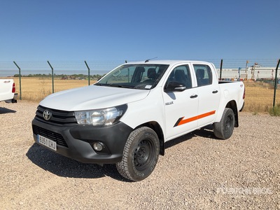 2019 Toyota Hilux 4x4 Crew Cab Pickup