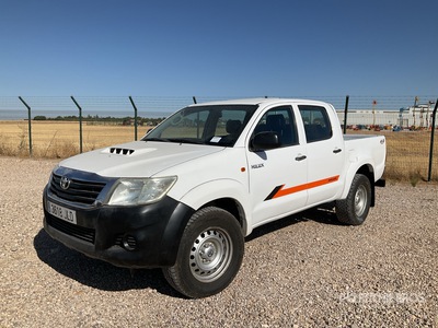 2016 Toyota Hilux 4x4 Crew Cab Pickup