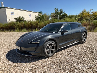 2022 Porsche Taycan 4 CROSS AWD Electric Automobile