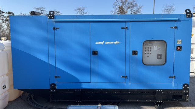 2019 Energy Srl EY-400P-SA 400 kVA Generator Set w/ 8x Schutz 1000L tanks 2019 Energy Srl EY-400P-SA 400 kVA Generator Set w/ 8x Schutz 1000L tanks