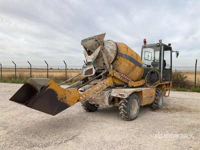 2004 Dumec BT3500MC 4x4x4 Self-Loading Autohormigonera
