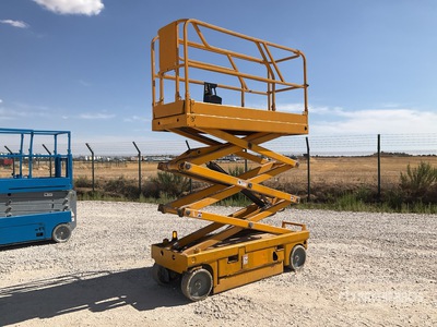 2006 Haulotte COMPACT8 Electric Ascenseur à ciseaux
