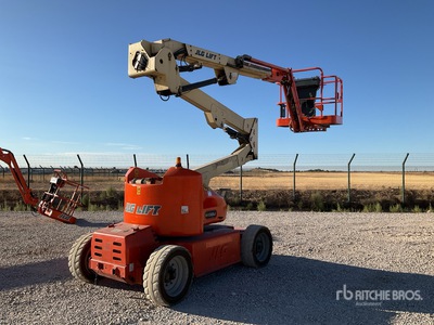 2004 JLG M450AJ 2WD Hybrid Plataforma Elevadora Articulada