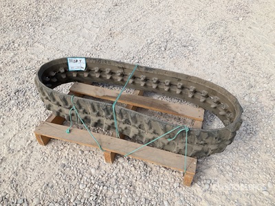 Oil & Steel Rubber Crawler بنود متنوعة - قطع المعدات