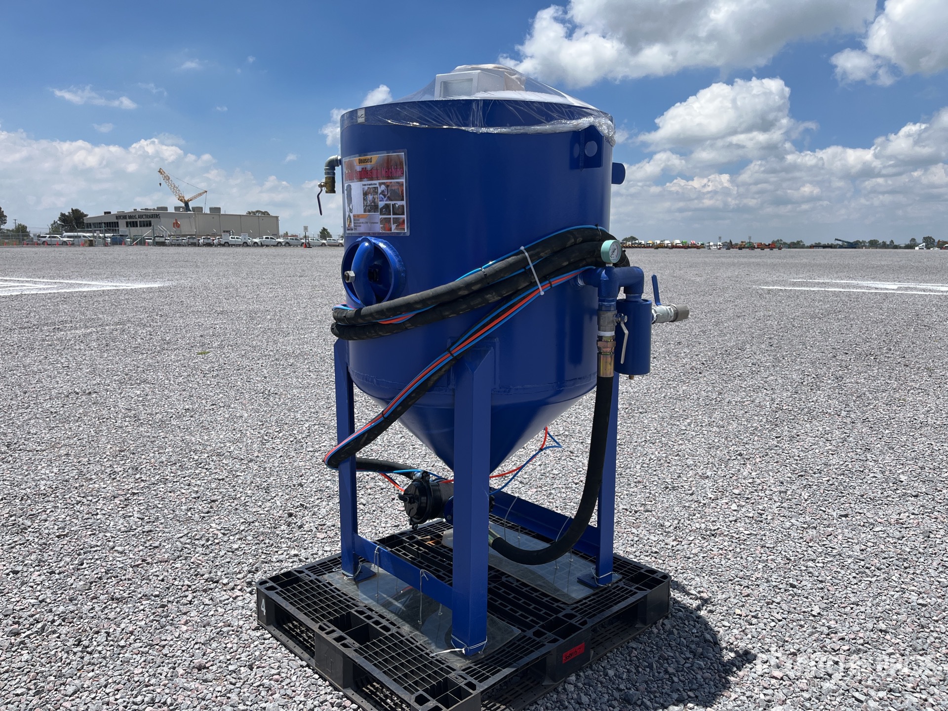 2025 SUN SMB820P Maquina para Arenado (Sin Usar) / Sand Blaster (Unused)
