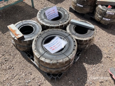 Quantity of (8) 2025 Lote de Llantas Solidas para Montacargas (Sin Usar) / Solid Tires for Forklift (Unused)