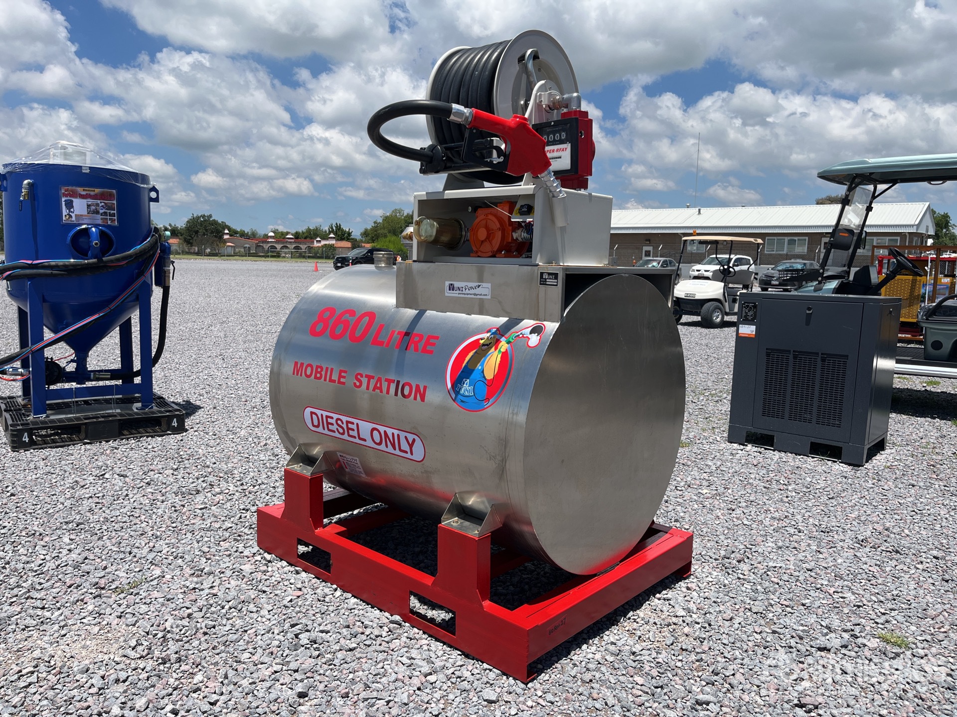 2025 Yuni D860DC 860 L Skid Mounted Steel Diesel Tanque para Combustible (Sin Usar) / Tanque de combustible