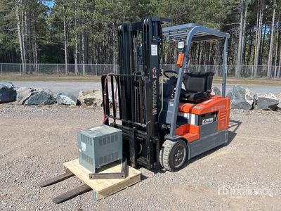2003 Toyota 7FBEU18 3000 lb Carrelli Elevatori Elettrici