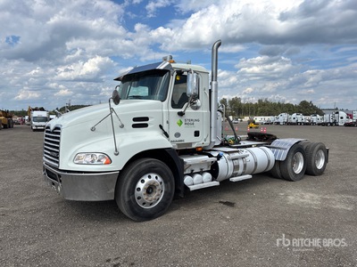 2016 Mack CXU613 6x4 Ciągnik siodłowy T/A z kabiną dzienną (Inoperable)