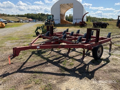 Knowles PT1000 10 ft Chisel Plow