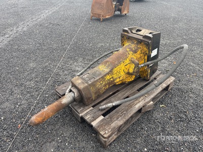 2017 Atlas Copco SB452 Hydraulic Breaker