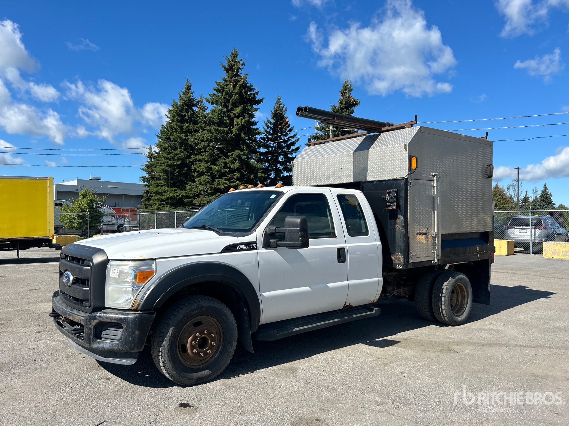 2012 Ford F-350 4x2 Dump Truck