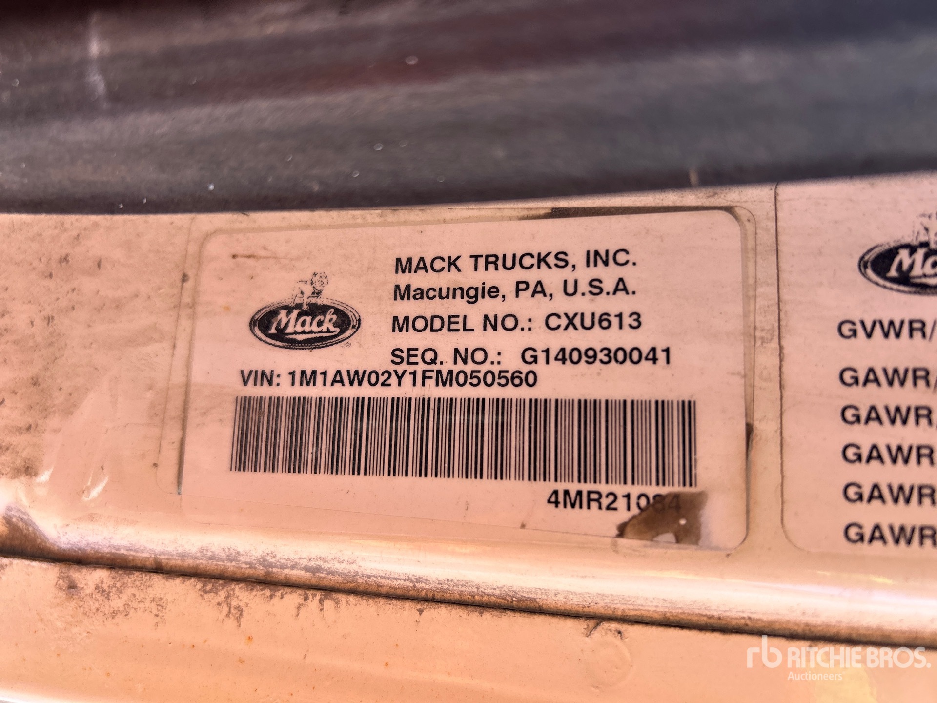 2015 Mack CXU613 6x4 Day Cab Truck Tractor