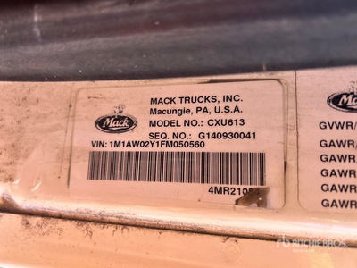 2015 Mack CXU613 6x4 Day Cab Truck Tractor