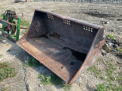 Thomas 72 in General Purpose Skid Steer Bucket
