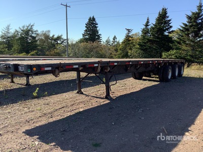 1999 Fontaine 48 ft Tri/A Flatbed Trailer