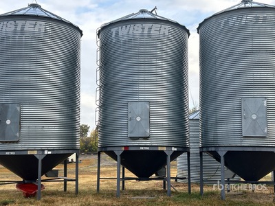 Westeel 6 Ring Hopper Man hole Grain Bin