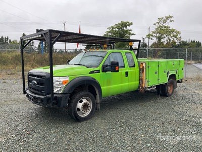 2012 Ford F-550 4x2 Extended Cab Autocarro di servizio