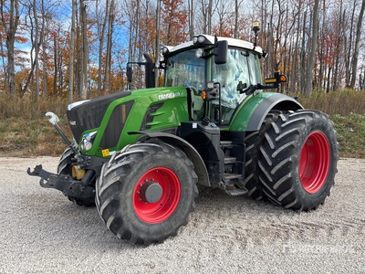 2018 Fendt 828 Vario Tracteur agricole 4 roues motrices