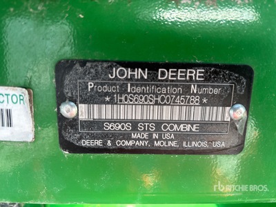 2012 John Deere S690 4x4 Combine Harvester