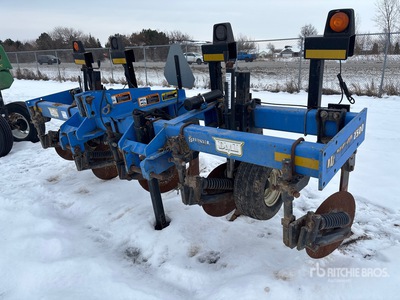 DMI 2500 3-Point 5 Shank Ripper