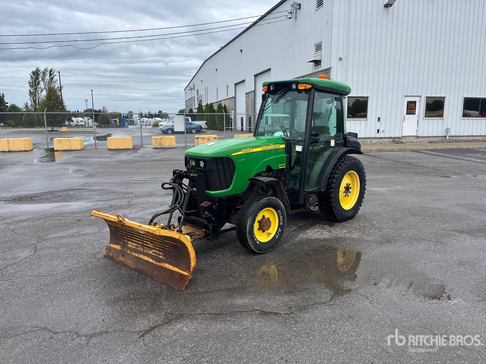 2008 John Deere 5525 Tracteur agricole 4WD