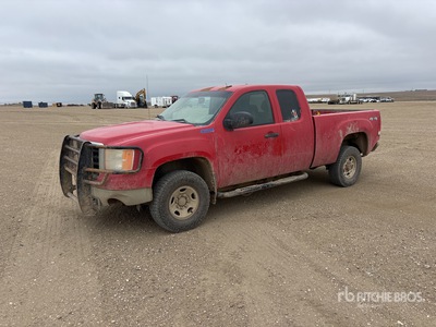 2010 GMC Sierra 2500 4x4 Extended Cab Pickup