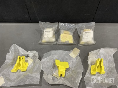 (6) Lockheed Martin 339619R Lower Special Half Hinges