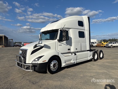 2019 Volvo VNL860 6x4 T/A Sleeper Truck Tractor