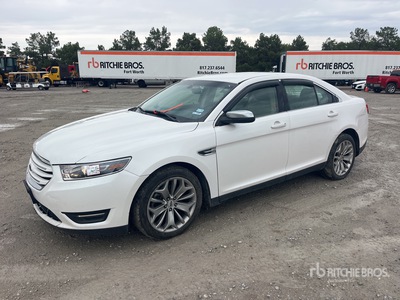2015 Ford Taurus Auto